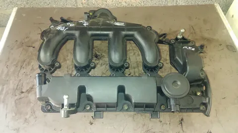 Ford Focus Rocker Cover