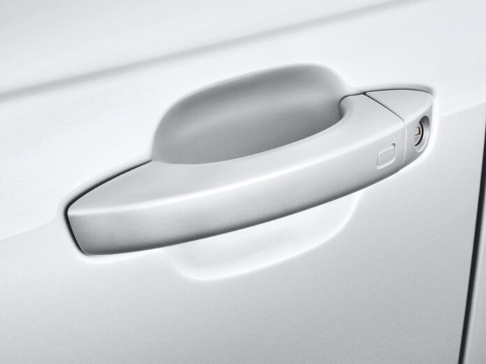 Cruze Door Handle